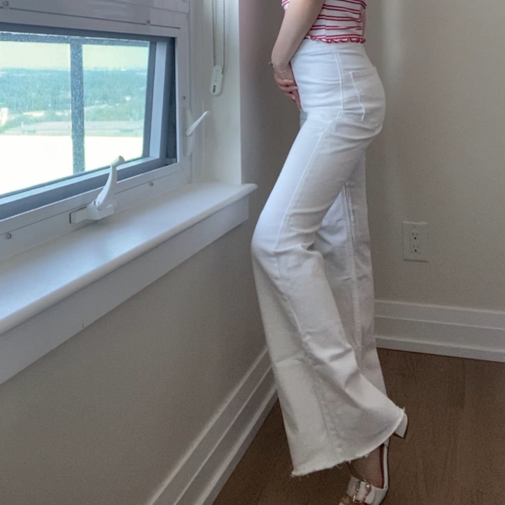 Nice booty and slim legs | High Vintage Jeans
